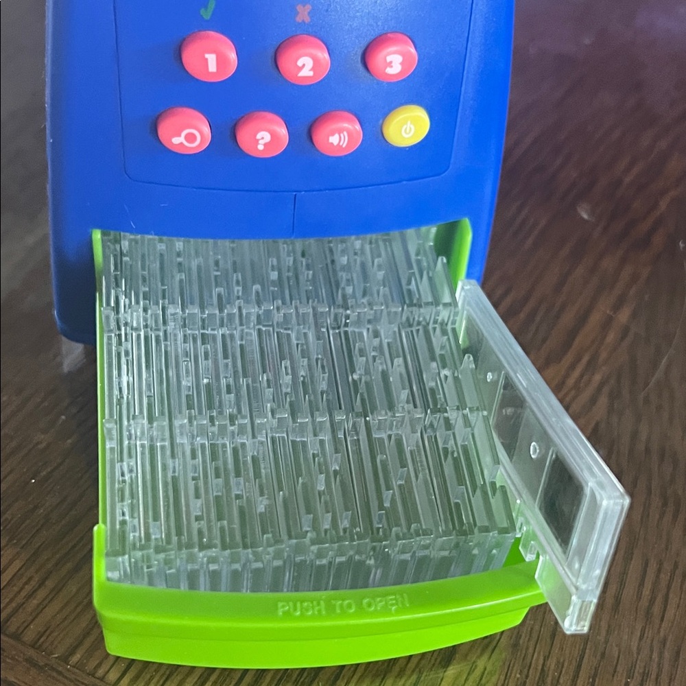 Colorful Kids Talking Microscope - Picture 3 of 11